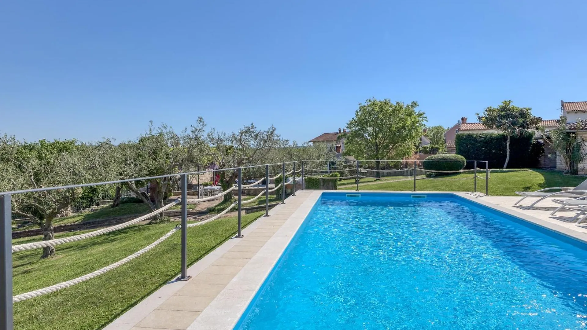 Villa Luna In Selina